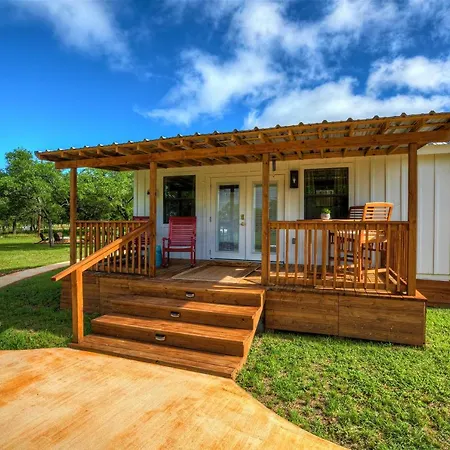 Luxurious & Intimate Cottage In Fred Wine Country!
